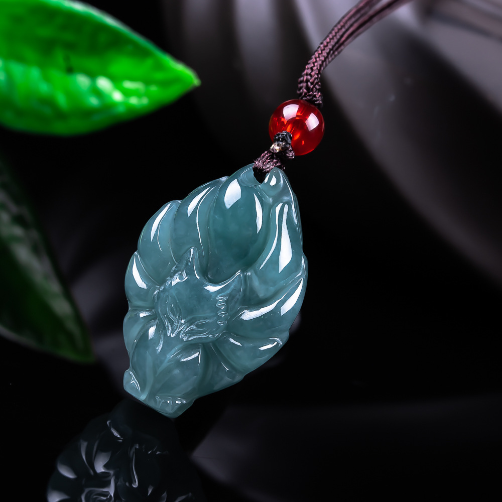 Jewelry & Watches Sp Z Oo Janów Lubelski - Natuurlijke Birmese Jadeïet Vos Hanger Ketting