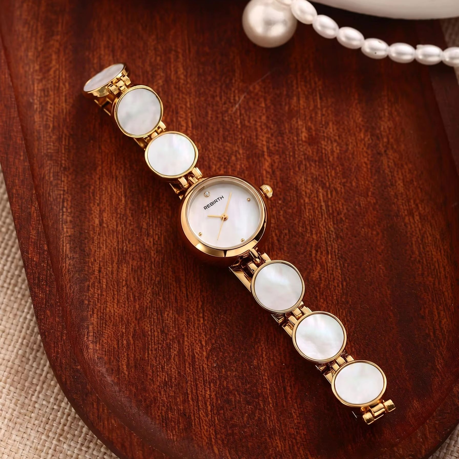 Licht Luxe Vierbladige Klaver  - Jewelry Watches Gold recensie en prijs